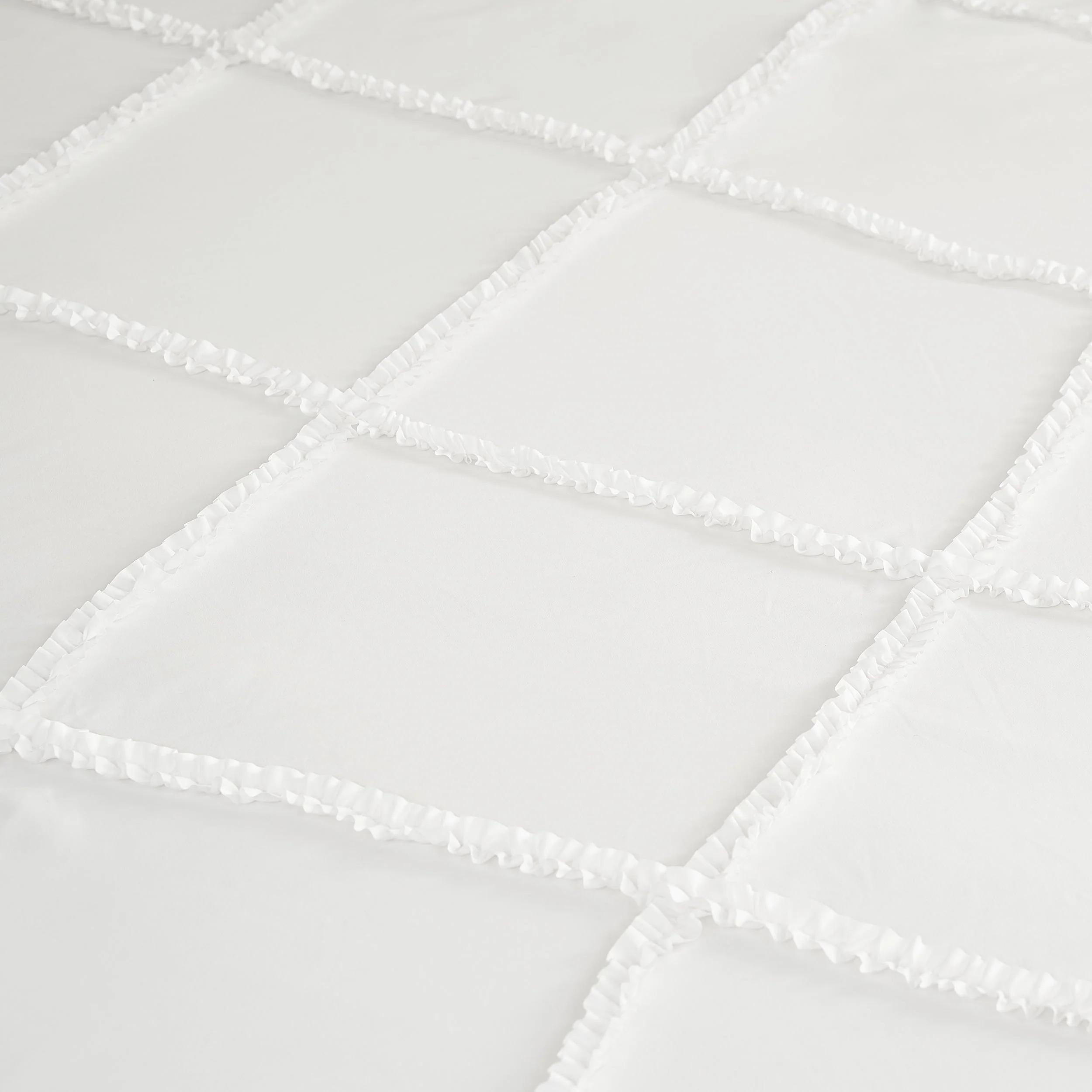 Diamond Ruffle Comforter Set - Image 5
