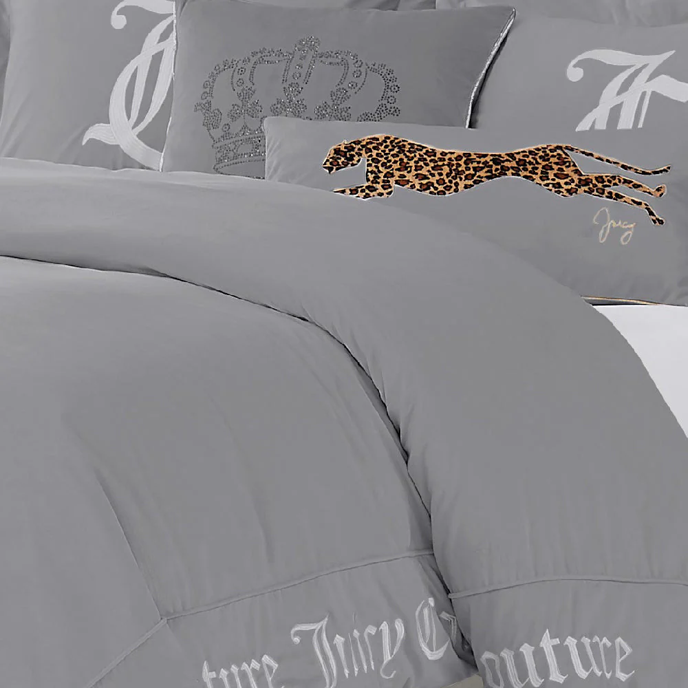 Gothic Velvet Comforter Set - Image 4