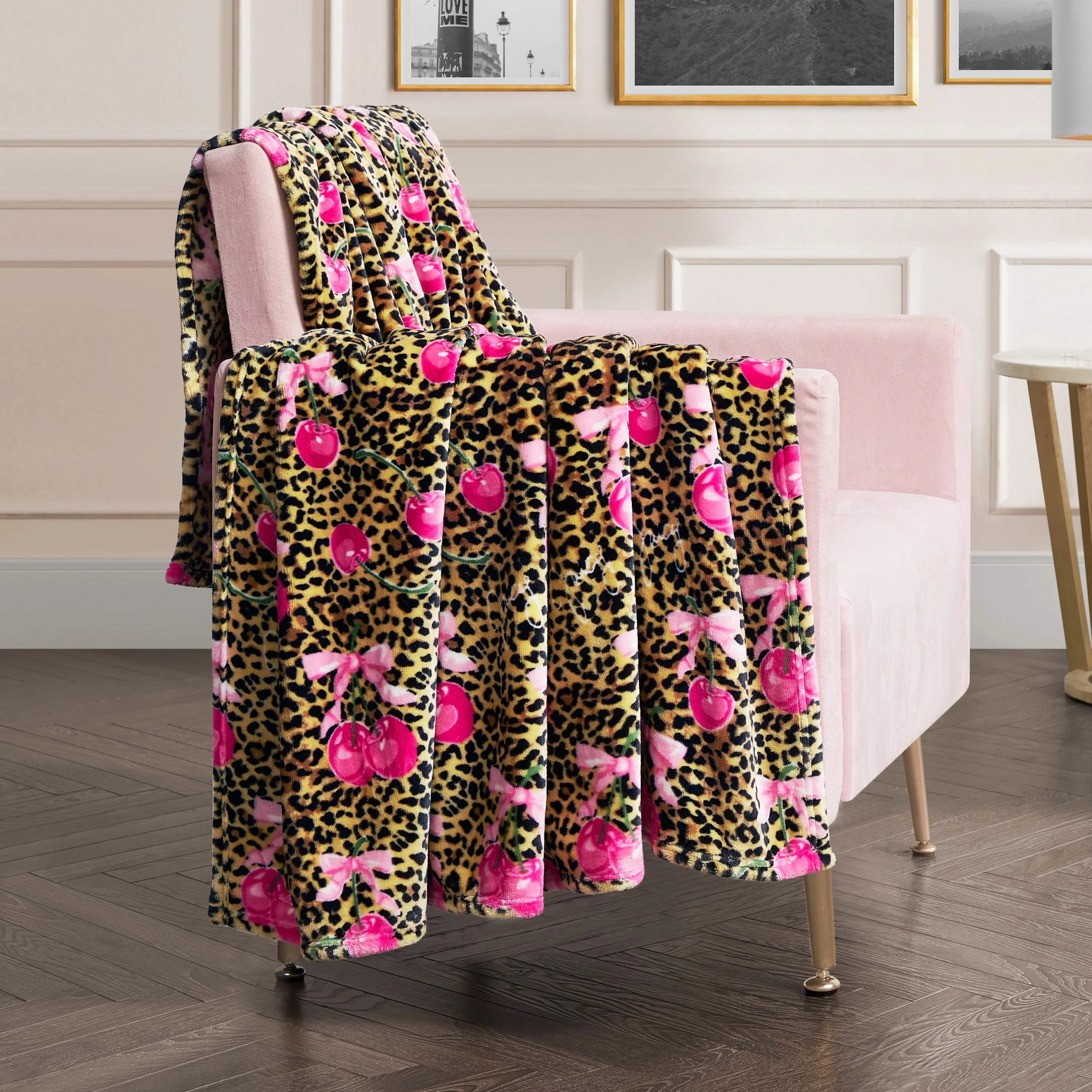 Plush Oversized Throw Blanket, 60" x 70" - Image 4