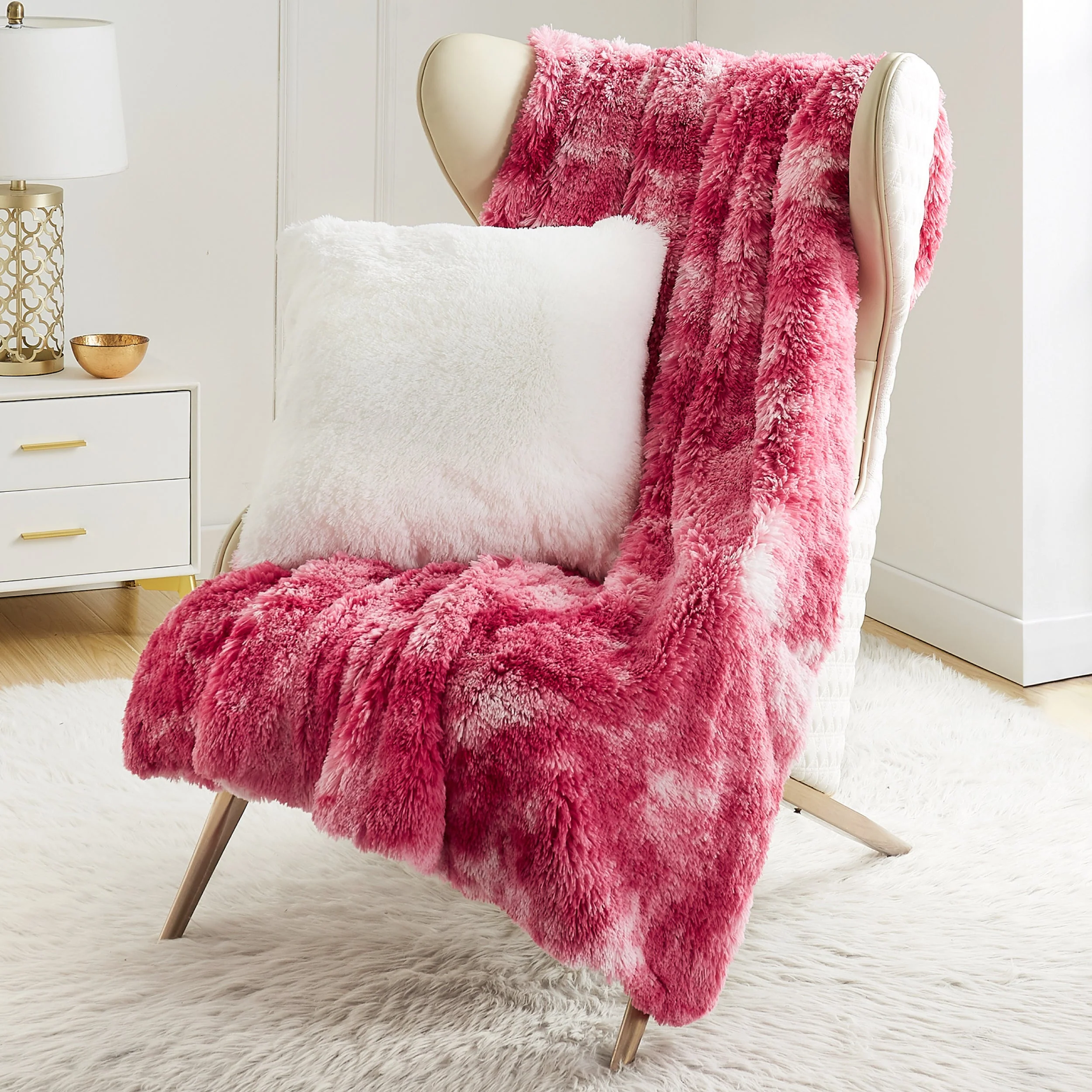 Shaggy Faux Fur Pillow - Image 4